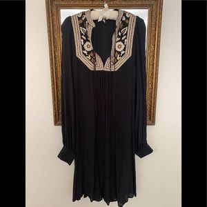 Midi Black dress, very good condition. 100% viscose.